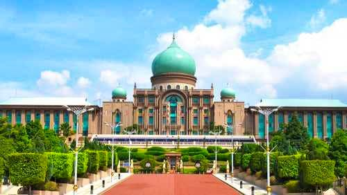 Futuristic Putrajaya & Garden City Tour