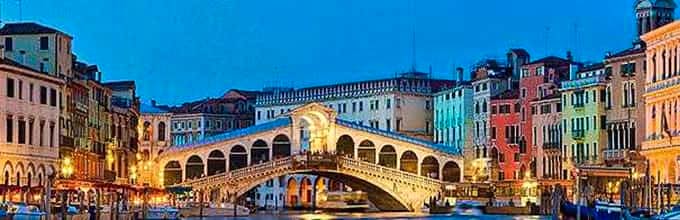 Evening Free Walking tour in Venice