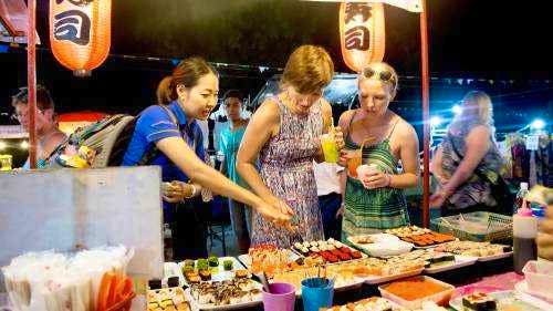 Evening Street Food Walking Tour in Koh Samui