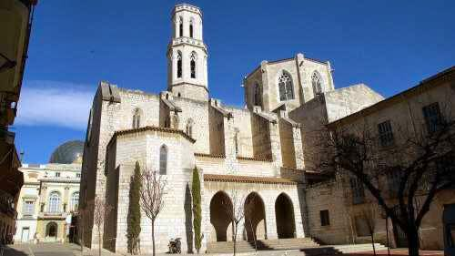 Medieval Girona and Costa Brava Tour