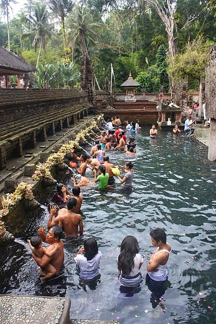 Explore the Tirta Ganga Water Palace +  Lempuyang Temple + Tukad Cepung waterfall