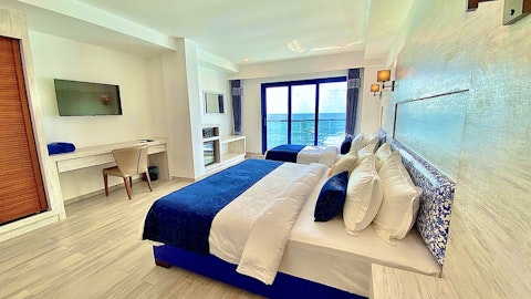 Deluxe Family Room Sea View With Balcony
