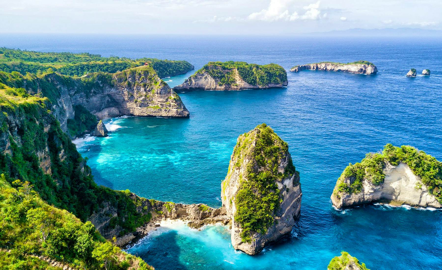 East Nusa Penida, visit Diamond Beach, Atuh Beach, Tree House, Teletabis Hill with private transfers