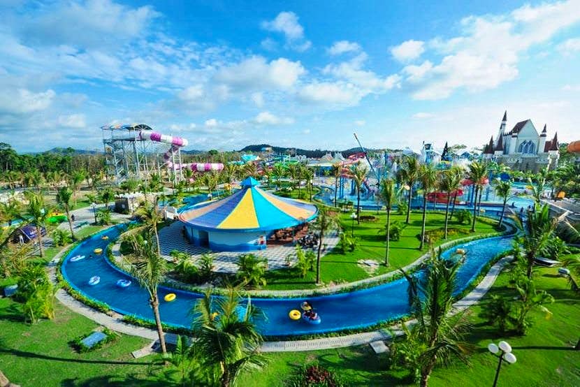 Full-day Vinpearl Land Amusement Park in Nha Trang