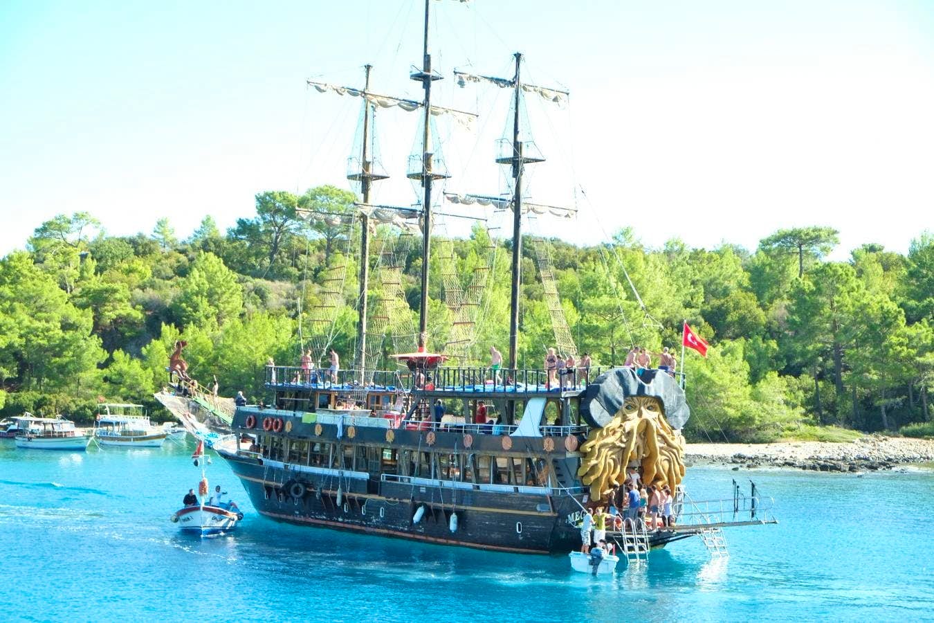 KEMER PIRATE BOAT TOUR WITH SHARED TRANSFERS
