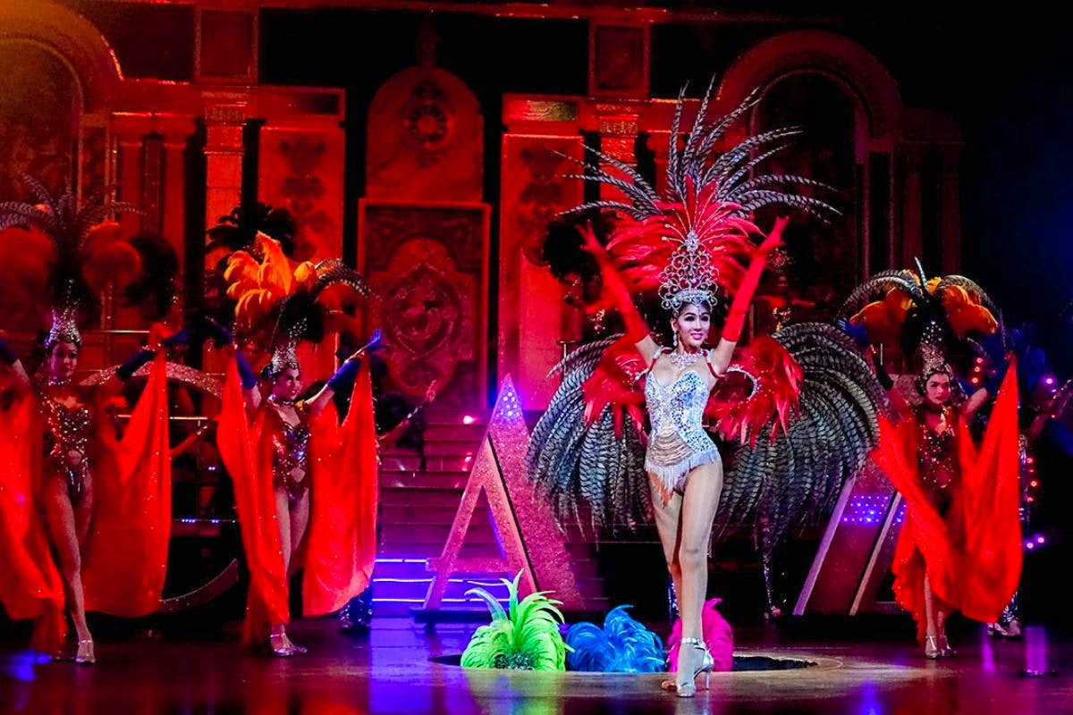 Pattaya-Alcazar Show VIP Show With Private Transfer