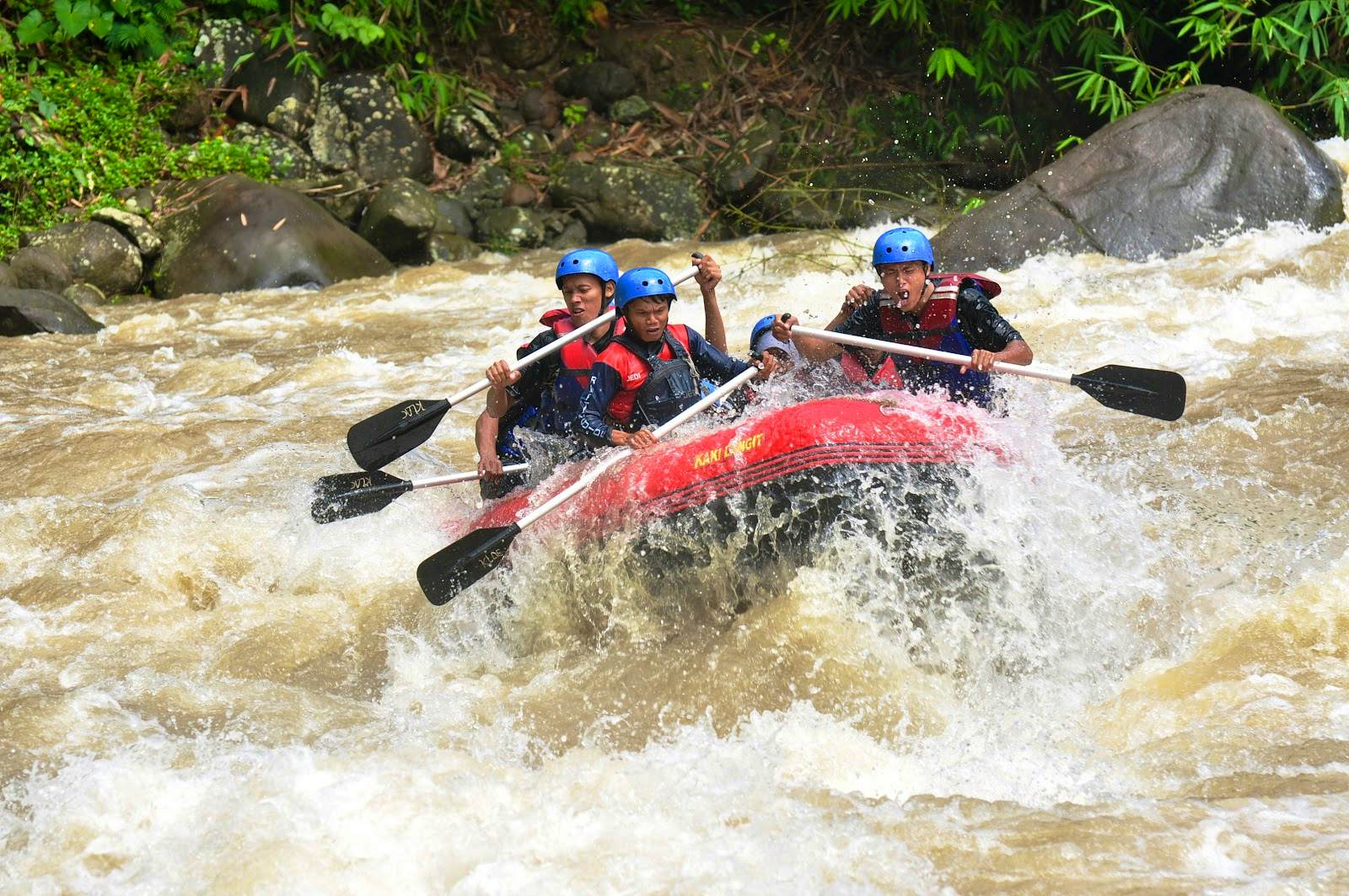 Krabi-Rafting Program A : Real Rafting 5 Km, Lunch, Waterfall & Monkey Temple With Shared Transfers