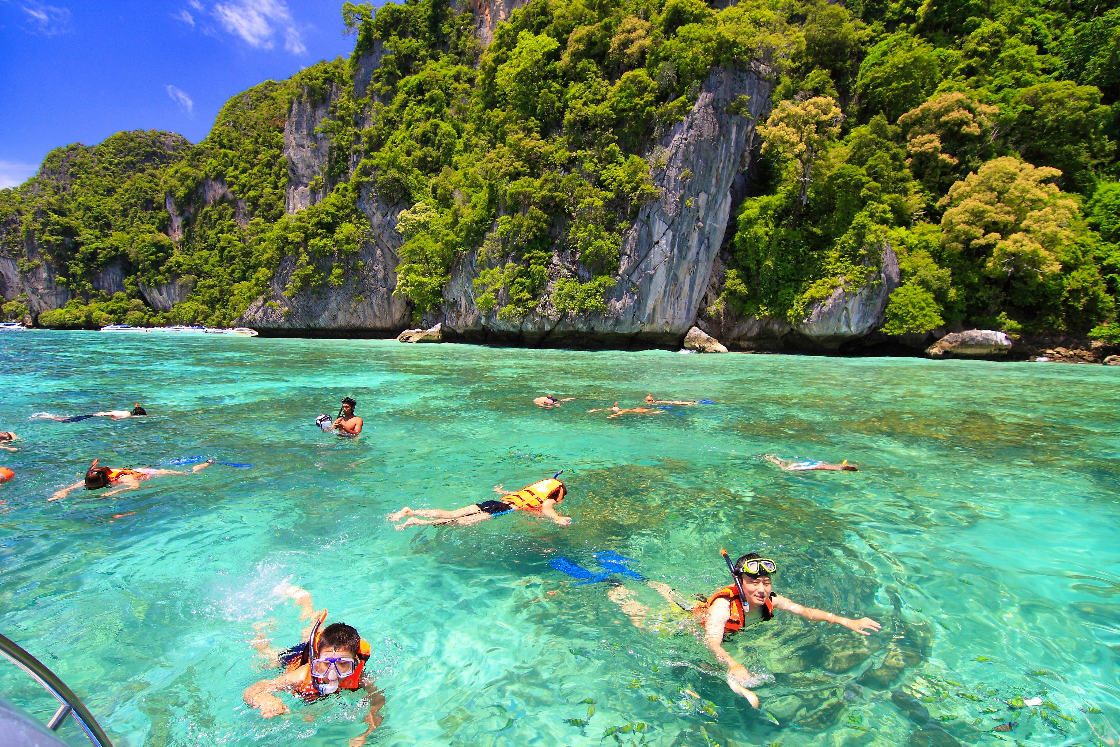 Phi Phi-Island Hoping Half Day & Sunset With Shared Transfers From Tonsai Pier