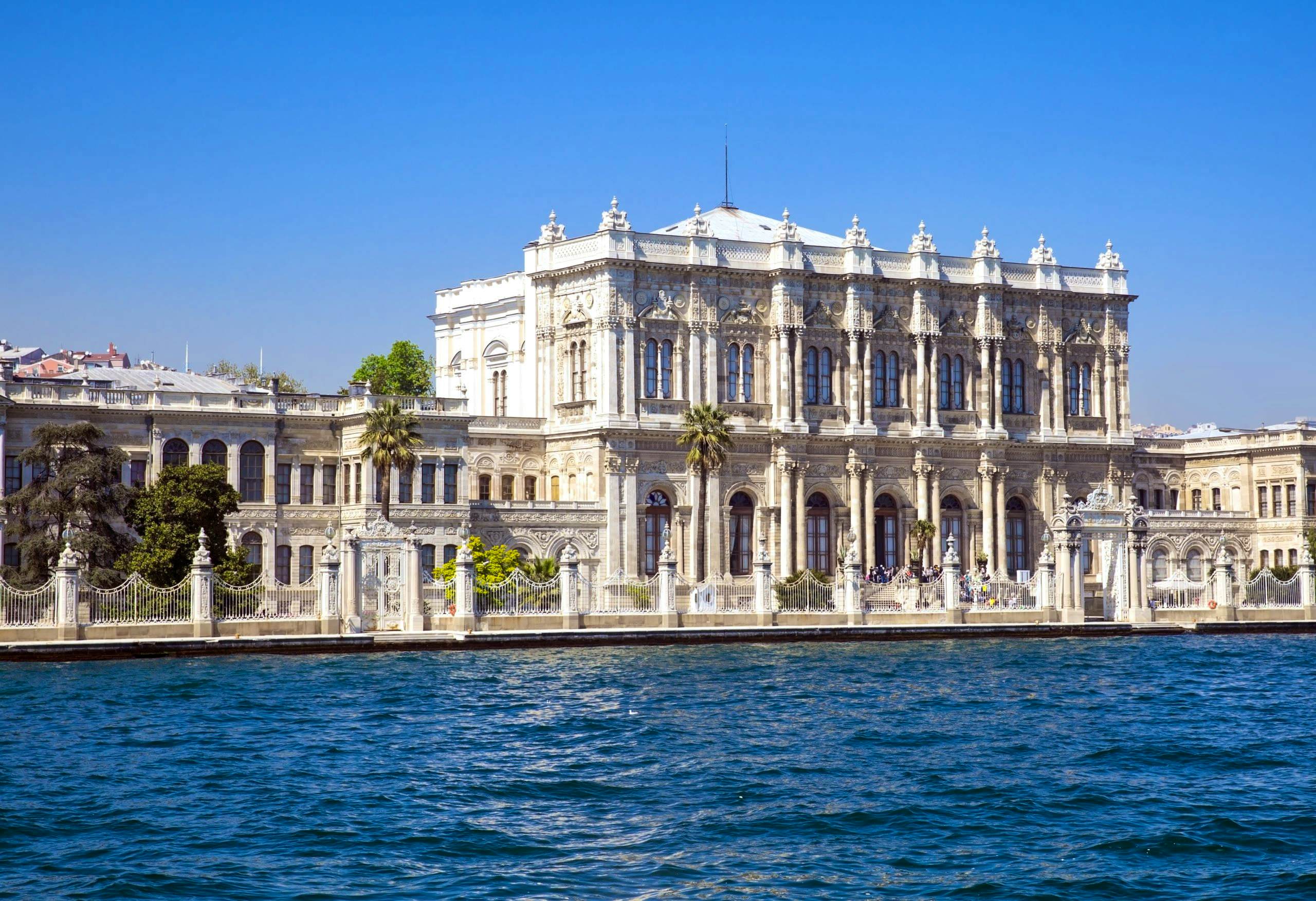 Half Day Morning Istanbul Dolmabahce Palace Tour with Shared Transfers - Monday Closed 