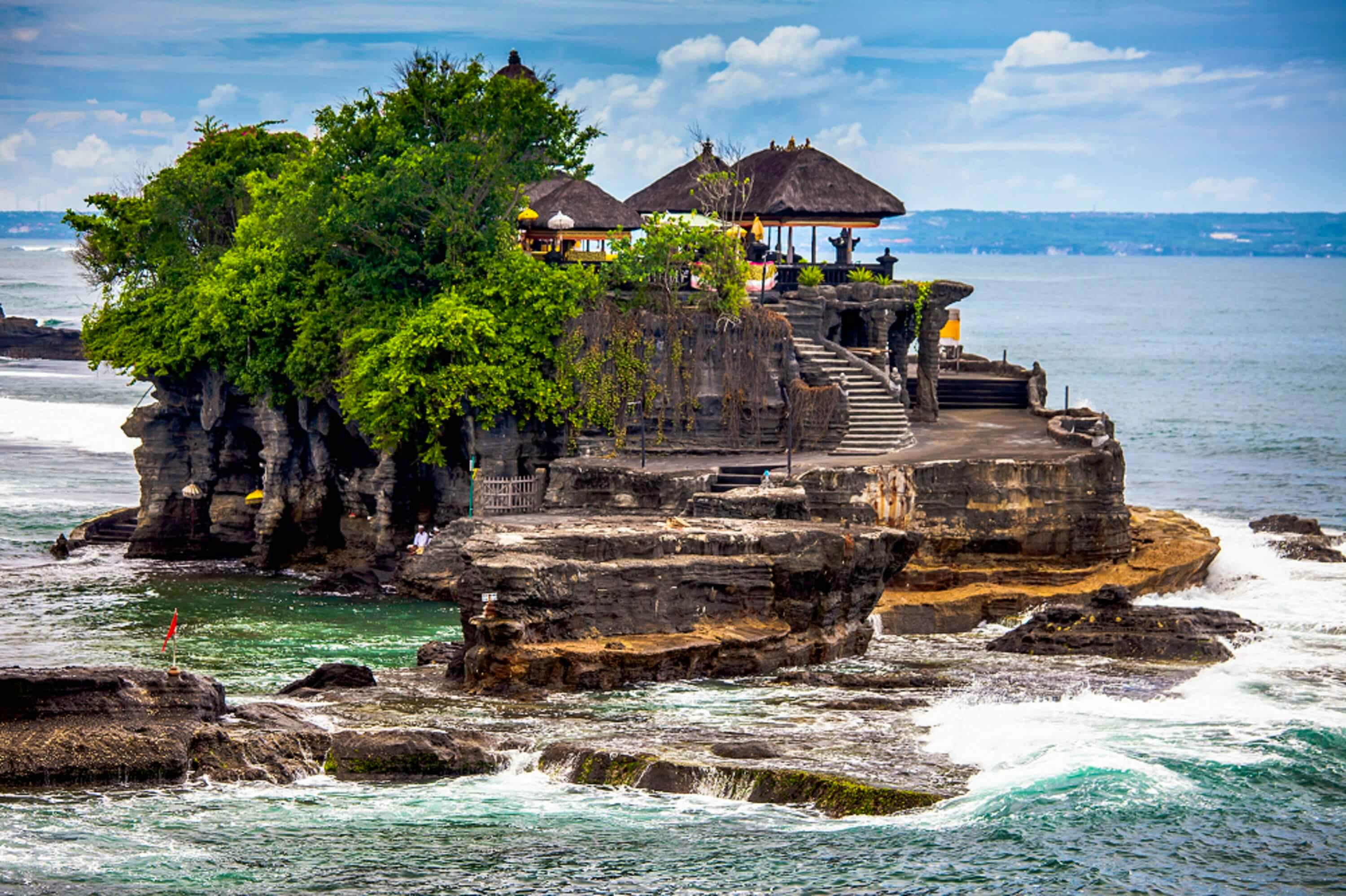 Tanah Lot Sunset Tour with complimentary Photoshoot of 30 Minutes
