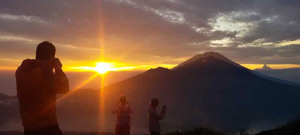 Combo: Private Sunrise Trek To Mt Batur & Coffee Plantation Visit