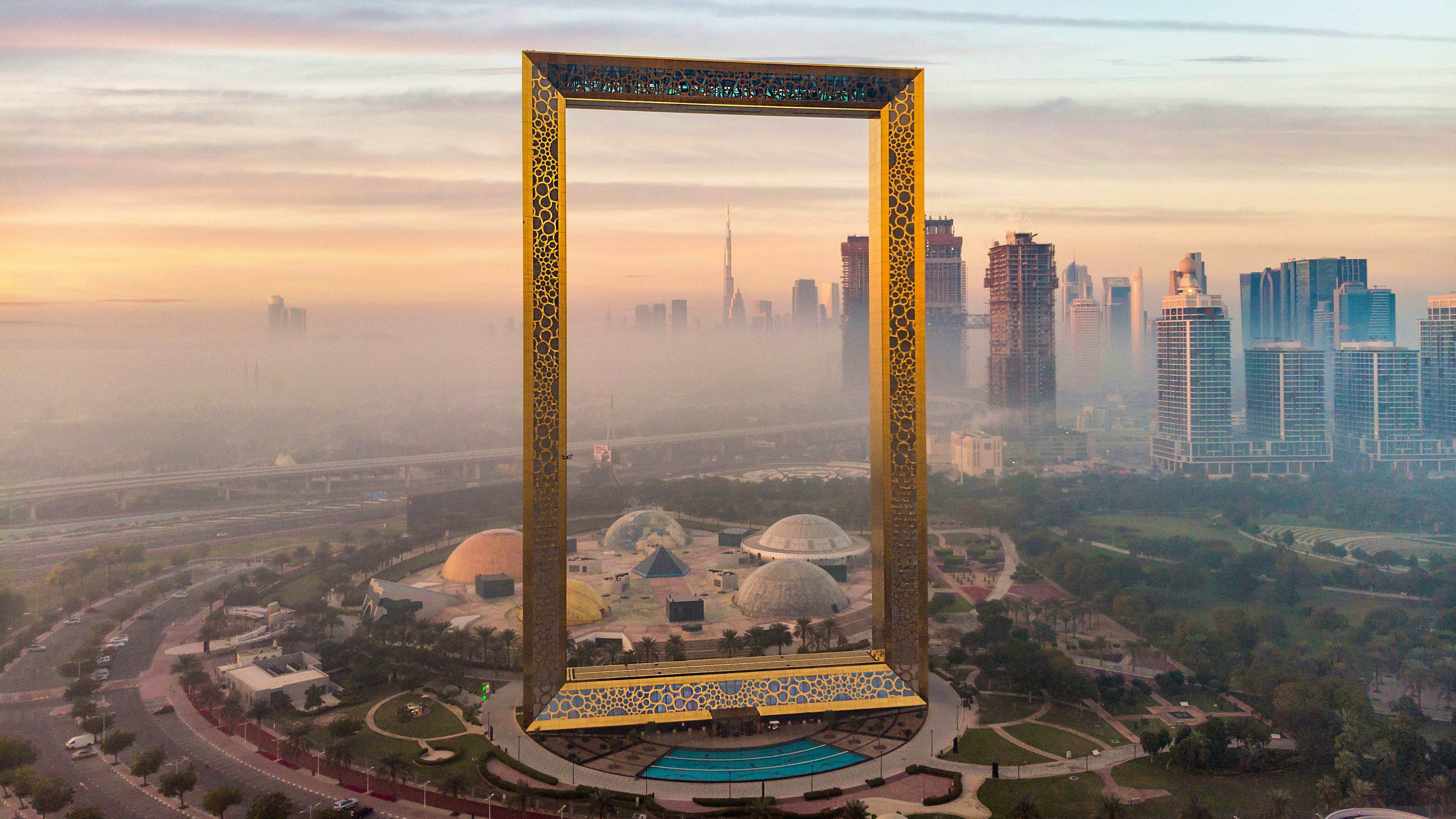 Standard Dubai Frame with Shared Transfers