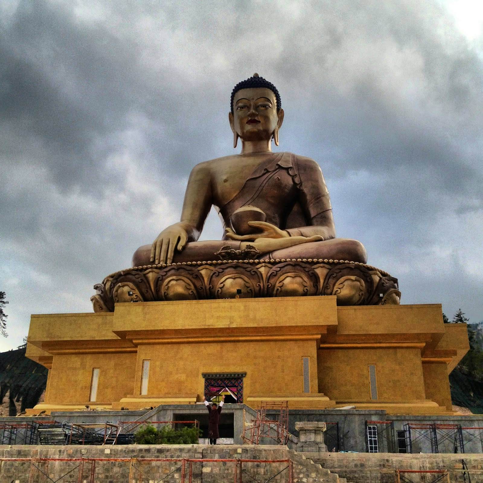 Bhutan Spiritual Journey: Buddha Dordenma, Memorial Chorden and Kaza Throm Market Excursion