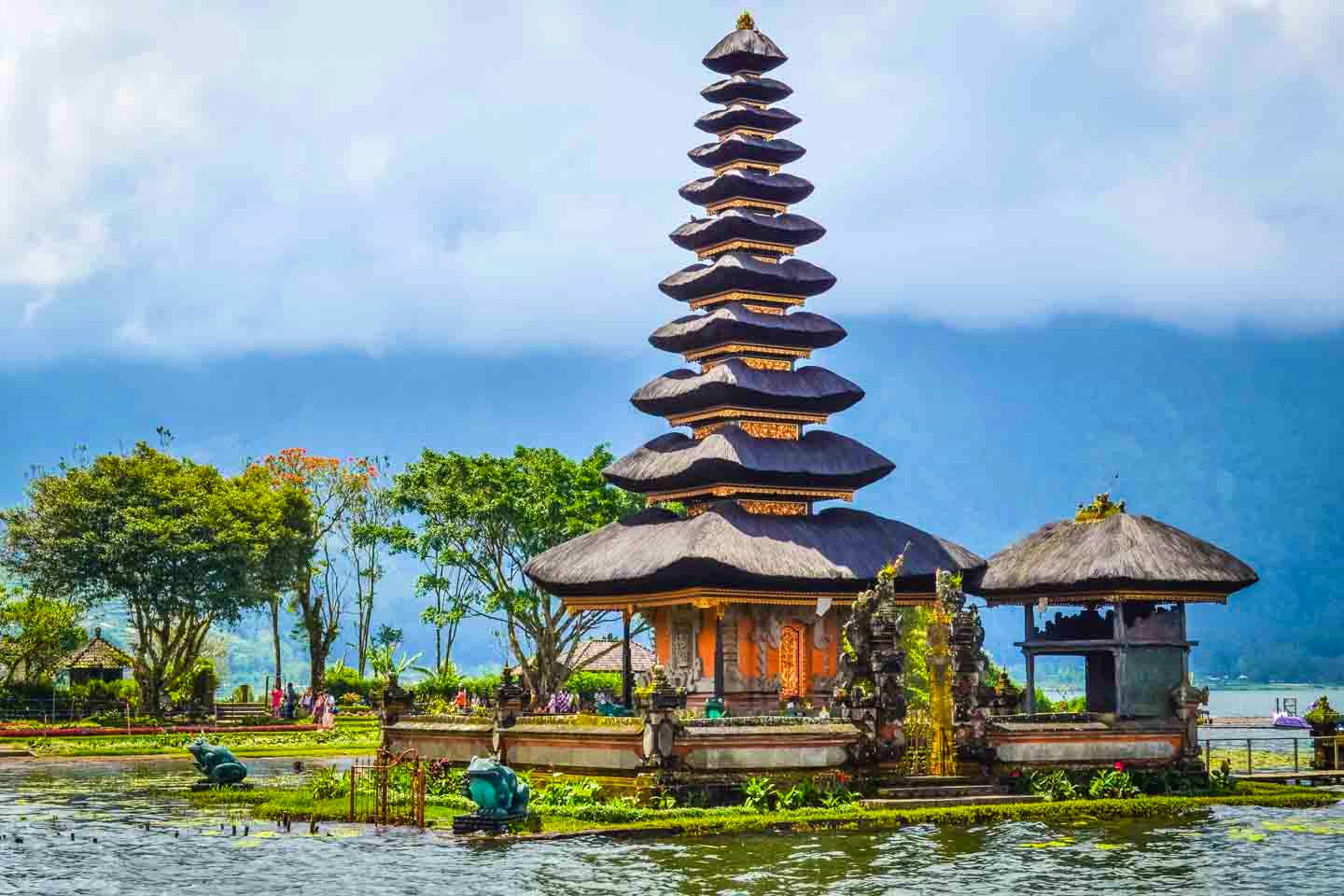 Taman Ayun Temple, Tanah Lot Temple & Ulun danu Temple 