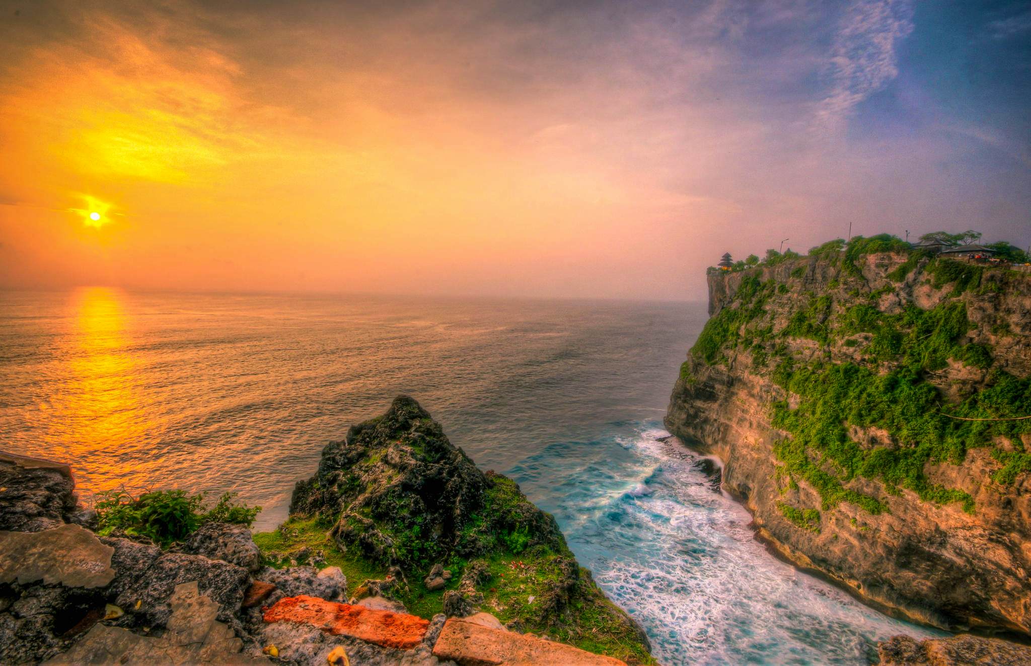 South Bali Trail A -South Bali Beaches visit: Any two beaches (Nusa Dua Beach/Pandawa Beach/Padang Padang Beach) + GWK culture park + Uluwatu Cliff Temple + Seafood dinner at Jimbaran Bay