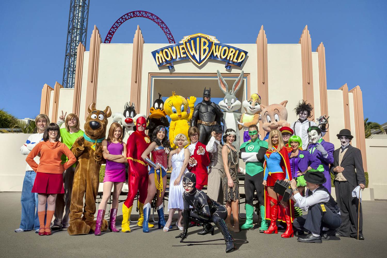 Warner Bros World + Qasr Al Watan Combo with Private Transfers