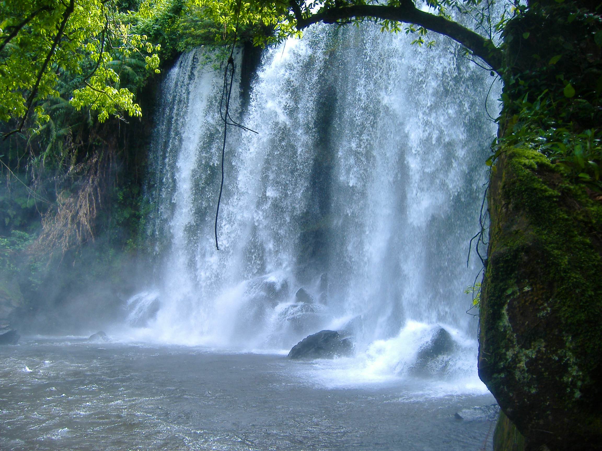 Full-Day Kulen Waterfall and 1000 Lingas Tour