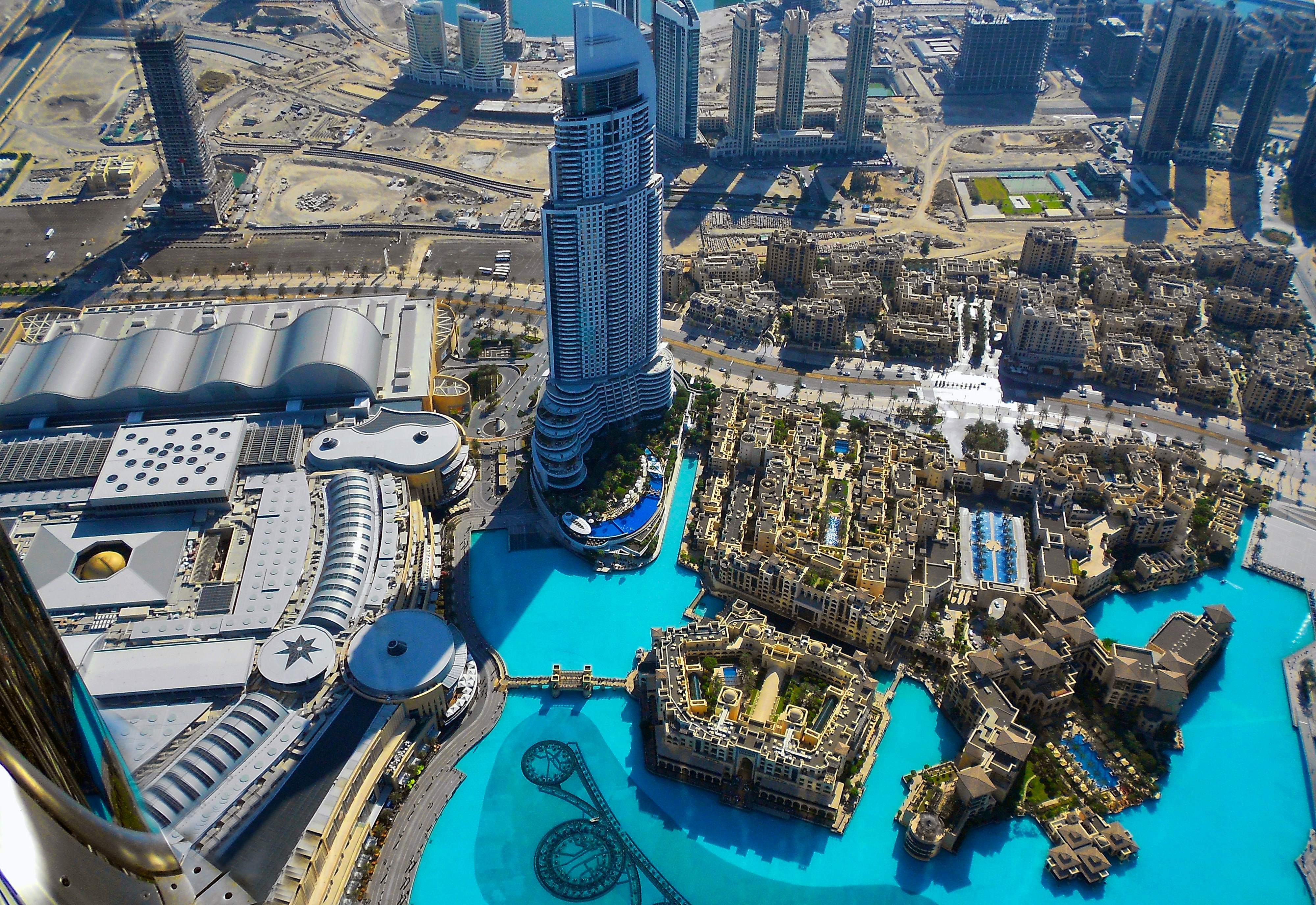 Half Day Dubai City Tour & Explore Dubai Mall – Attractions Include the Dubai Aquarium, Burj Khalifa (Non-prime Hours), Dubai Fountain Show & Underwater Zoo