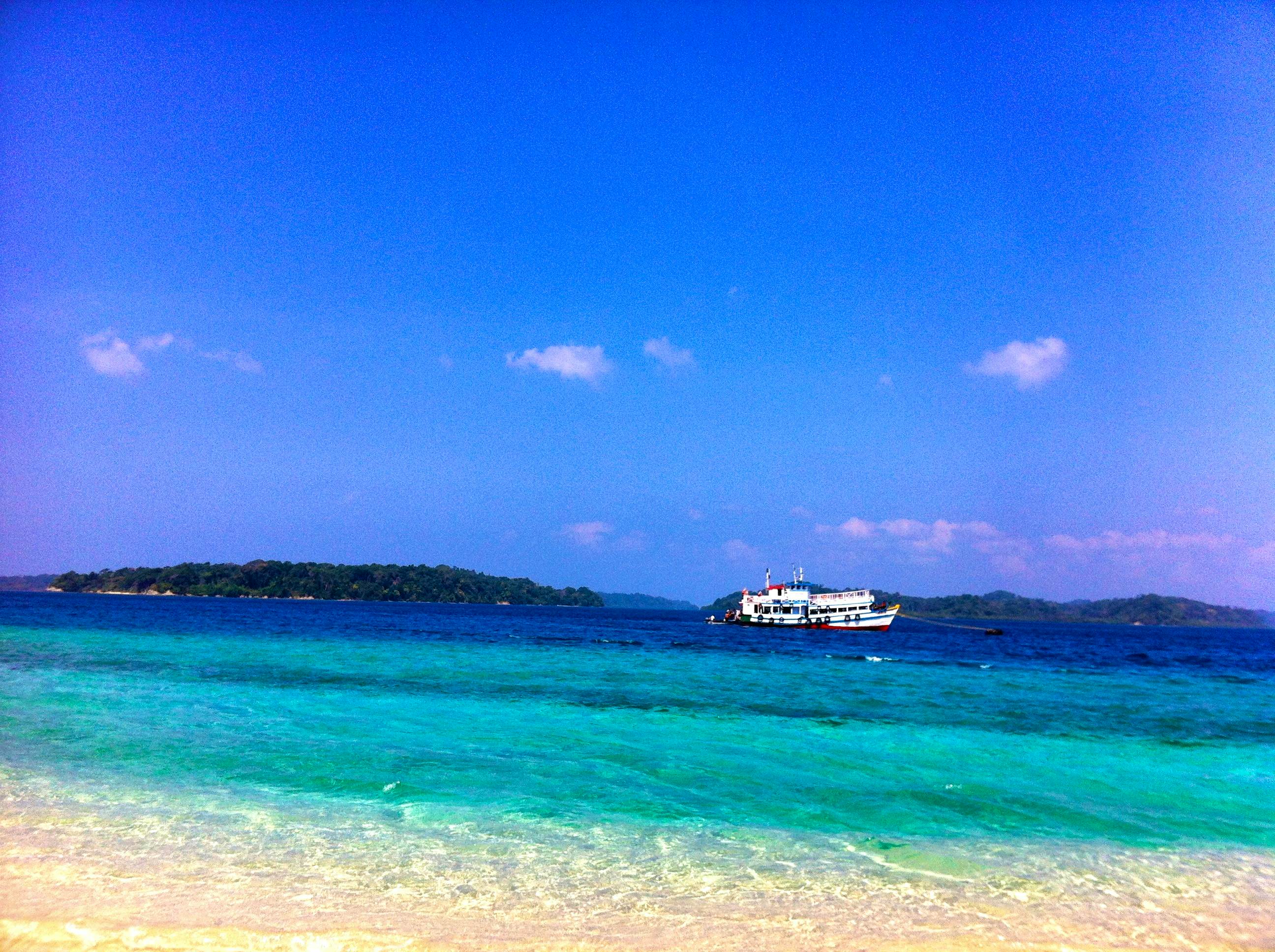 Jolly Bouy Island Tour