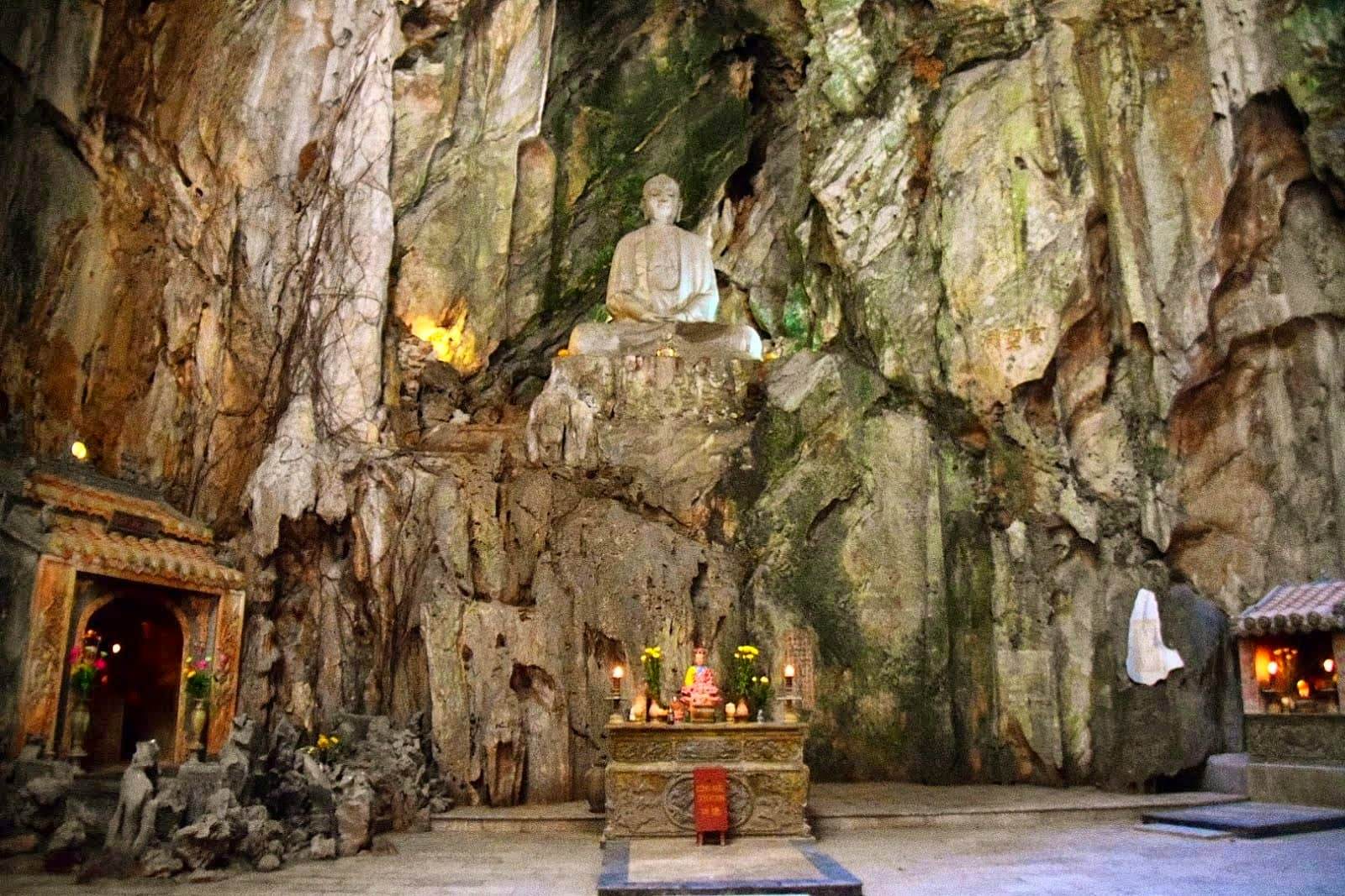 Half-day Marble Mountain, Han Market, Danang cathedral with private Transfers