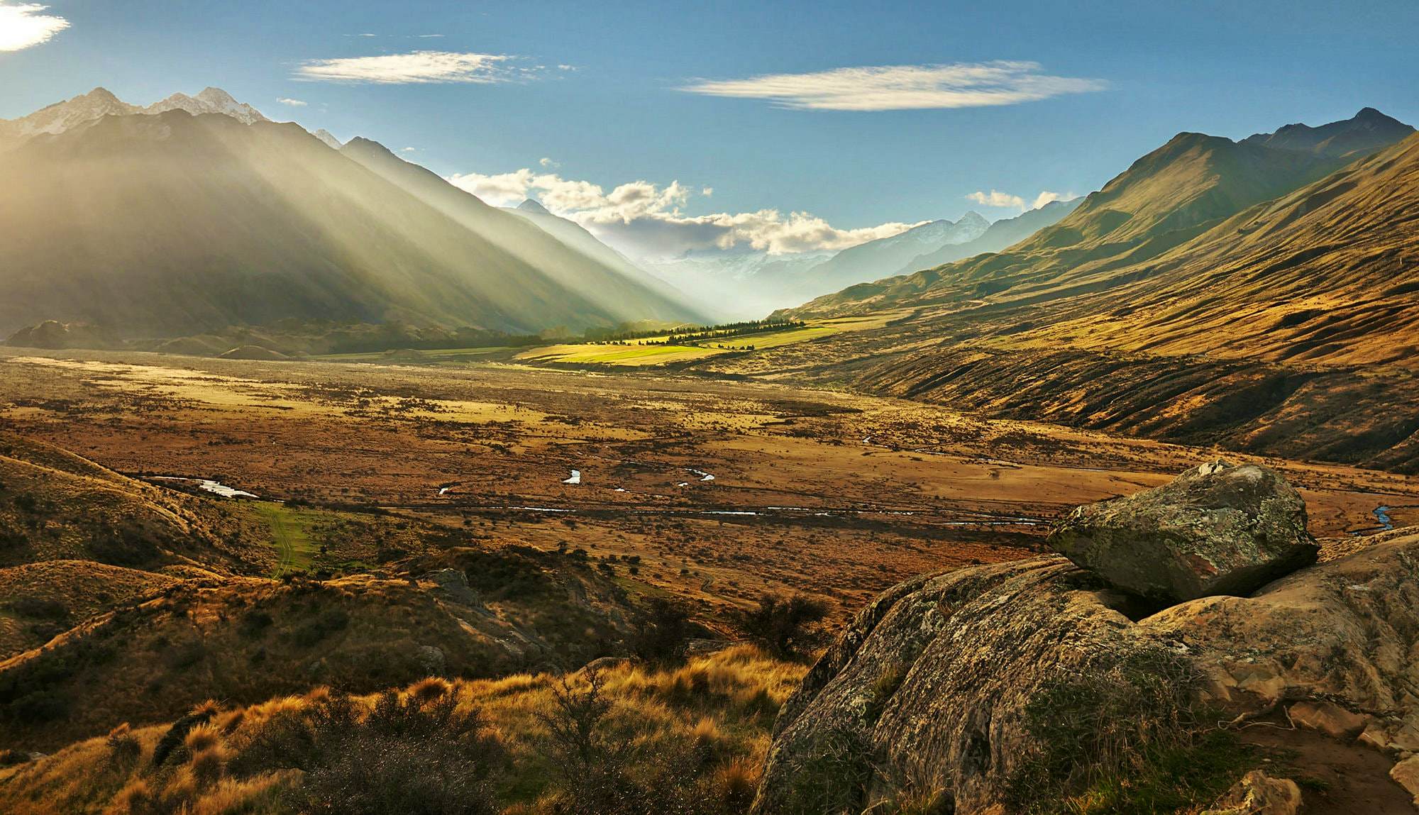 Milford Sound & Mount Cook: 2-Day Tour from Queenstown