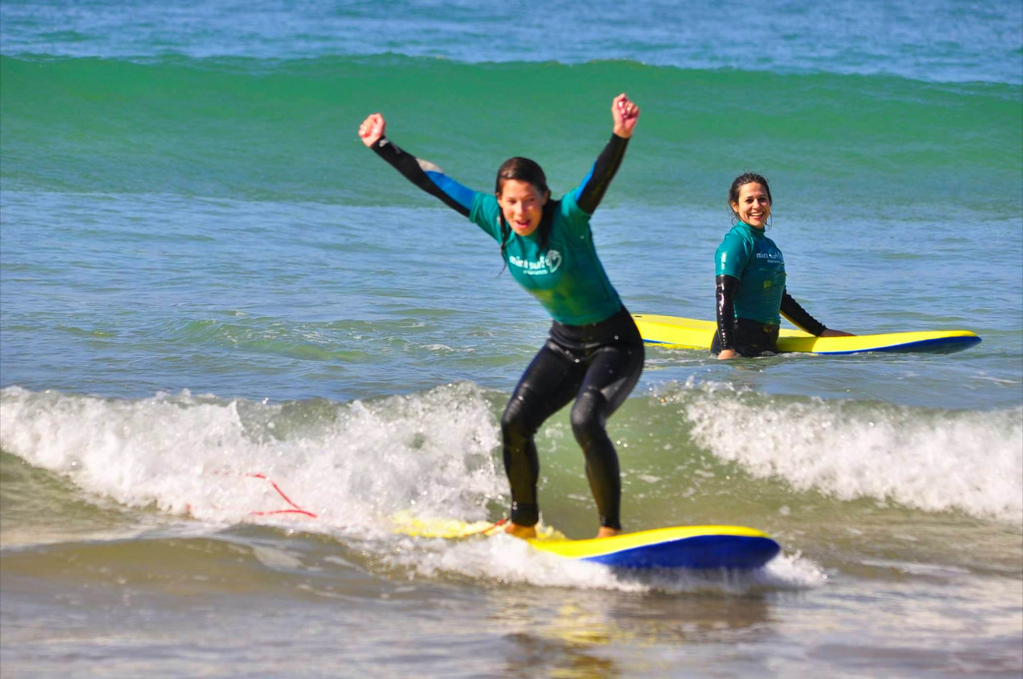 2hours beginners surfing lessons