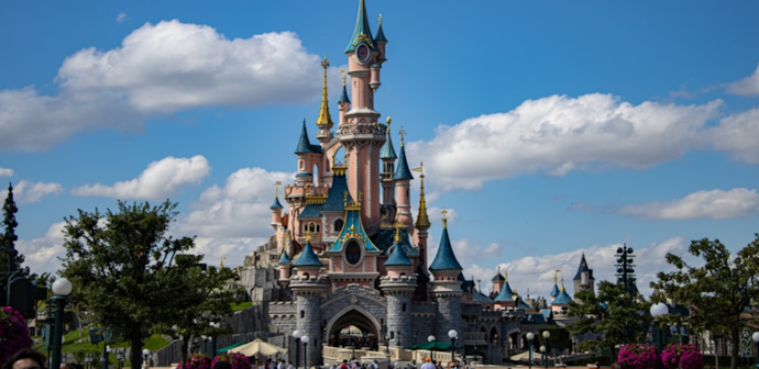 Fun Disneyland France Holiday Packages