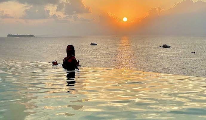 3 Nights Maldives Vacation to Kaani Palm Beach Resort