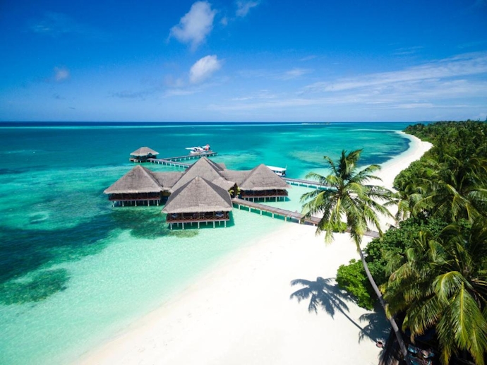 4 Nights Getaway to Medhufushi Island Resort 
