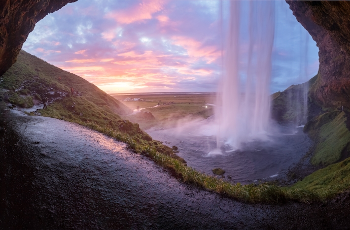 Splendid 8 Nights Iceland and Norway Vacation Packages