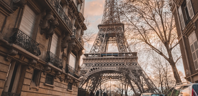 Enchanting 6-Night Christmas Getaway to Paris