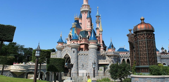 Disneyland Paris Honeymoon Package