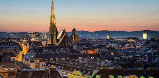 Amazing-7-Nights-Christmas-Vacation-Packages-to-Paris-and-Vienna