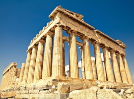 The most romantic 8 day Greece honeymoon itinerary