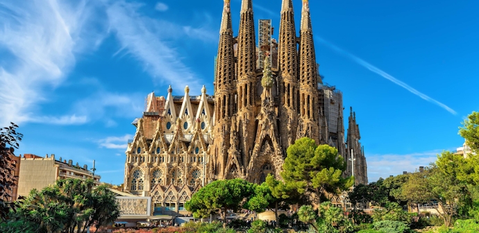 France and Spain honeymoon itinerary for couples
