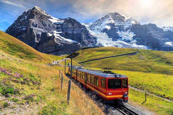 Spectacular 3 Nights Trip to Switzerland Including Cable Car Rides