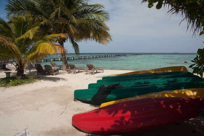 3 Nights Vacation to Maldives  Makunudu Island with Deluxe Beach Bungalow 