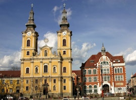 Unwind with family for 8 nights Hungary and Austria vacation        