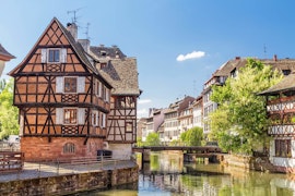 Amazing 7N Pune To France Tour Packages