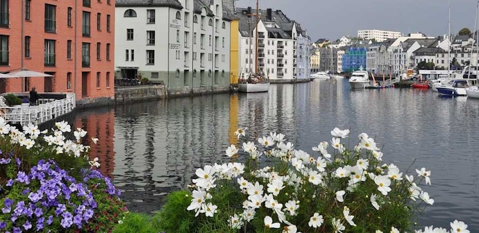 Refreshing 7 Day Norway Tour Package