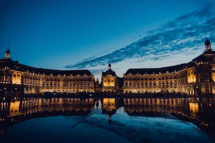 Scenic 8 day France Travel Package