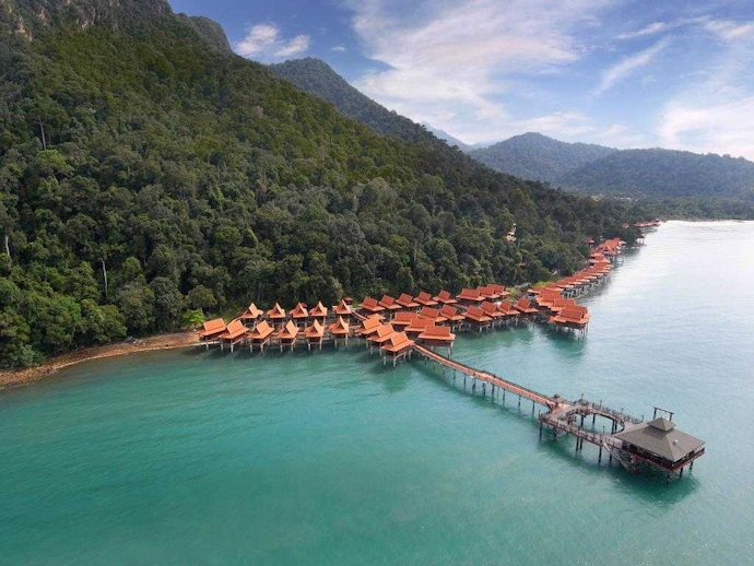 Breathtaking Malaysia Package for Couple