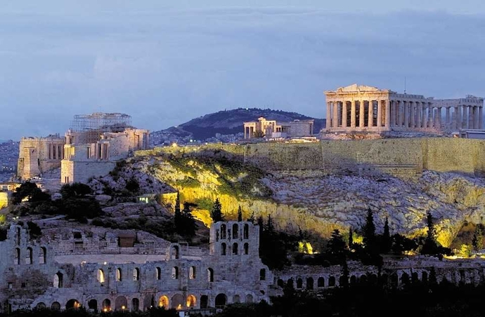 Inexpensive 9 night itinerary to tour Greece.