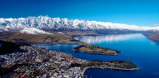 Beautiful-7-day-New-Zealand-itinerary-for-the-Honeymoon-travellers