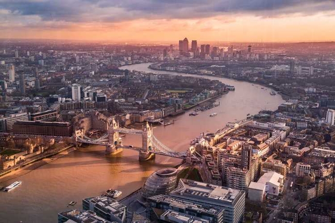 Ecstatic 6 Nights  London Package For Couple