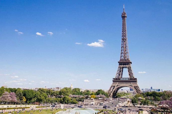 Idyllic 13 Days Trip to Paris from Dubai