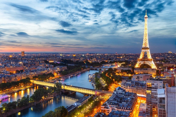 Impeccable 9 Days Paris Travel Package from UAE
