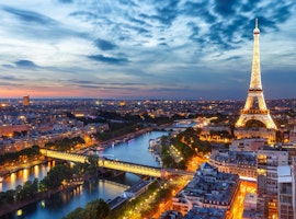 Perfect 5 Nights Delhi to Paris Tour Package