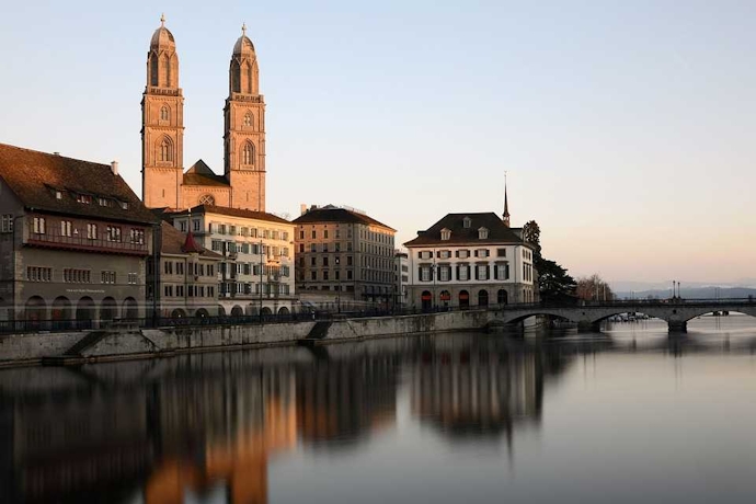 Exciting 7 Nights France Switzerland Tour Package