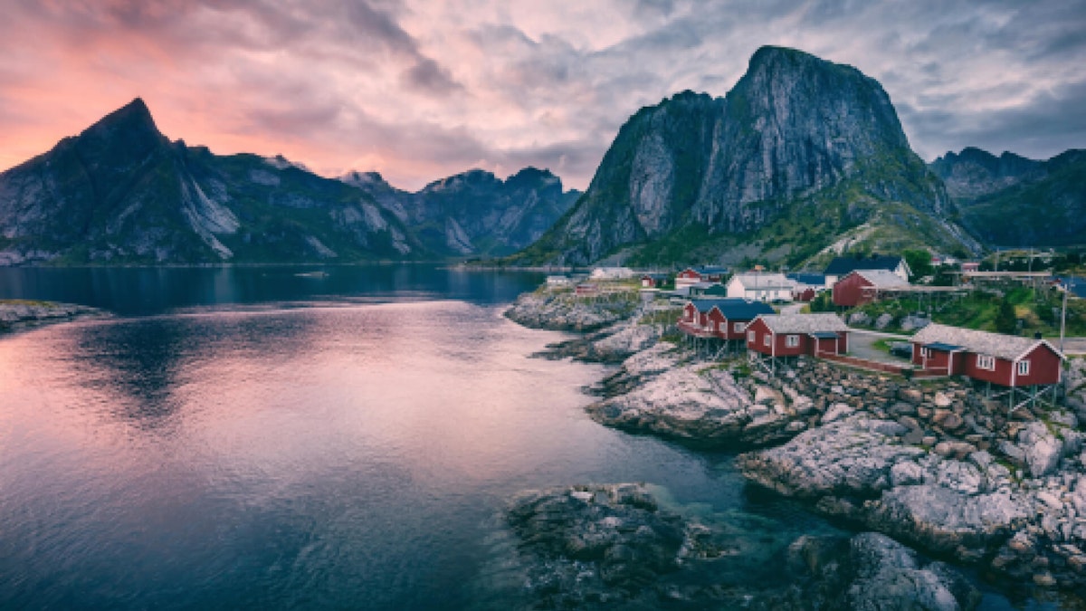 Scandinavia Tour Packages with Flights